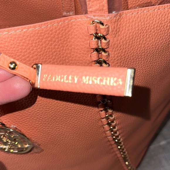 Badgley Mischka Coral Gold Decorative Chain Tote Bag MSRP $139 Vegan Leather NWT - Picture 6 of 16